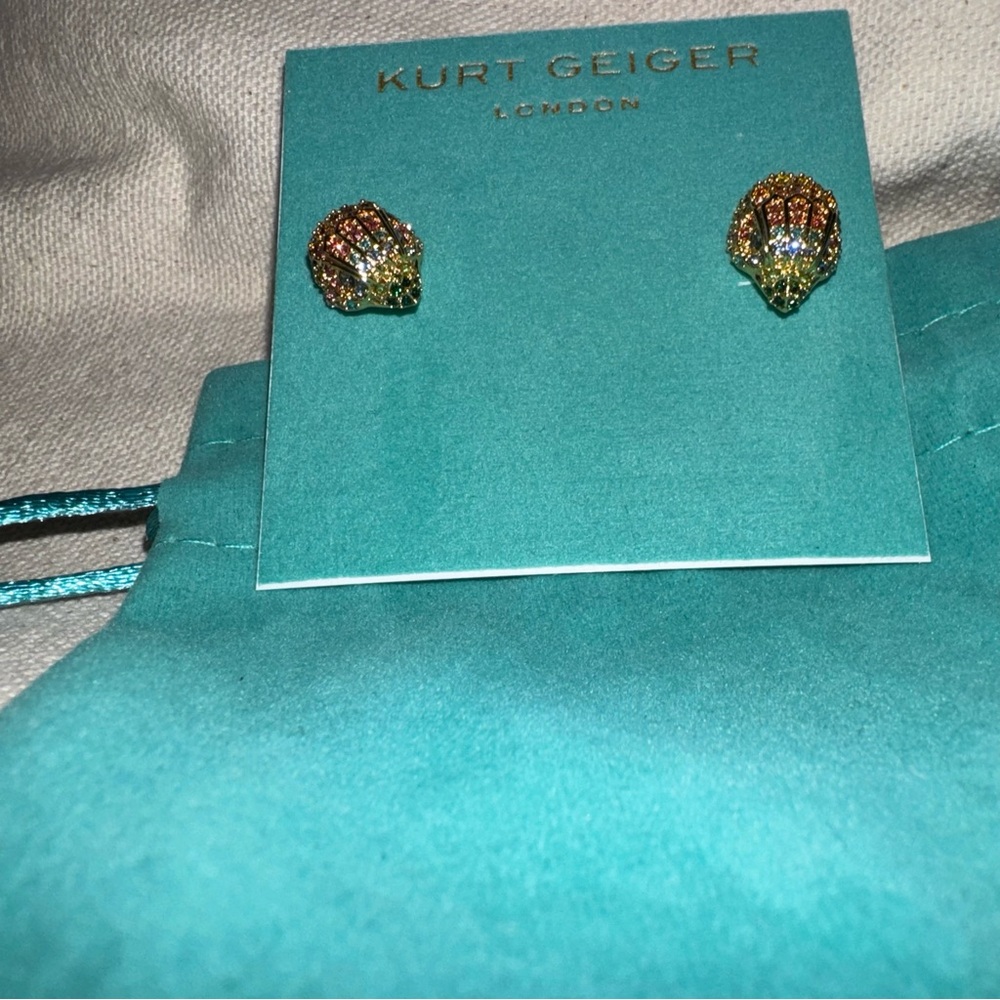 Kurt Geiger NWTB Eagle Head Crystal Encrusted & Gold Tone Post Earrings - Picture 6 of 10